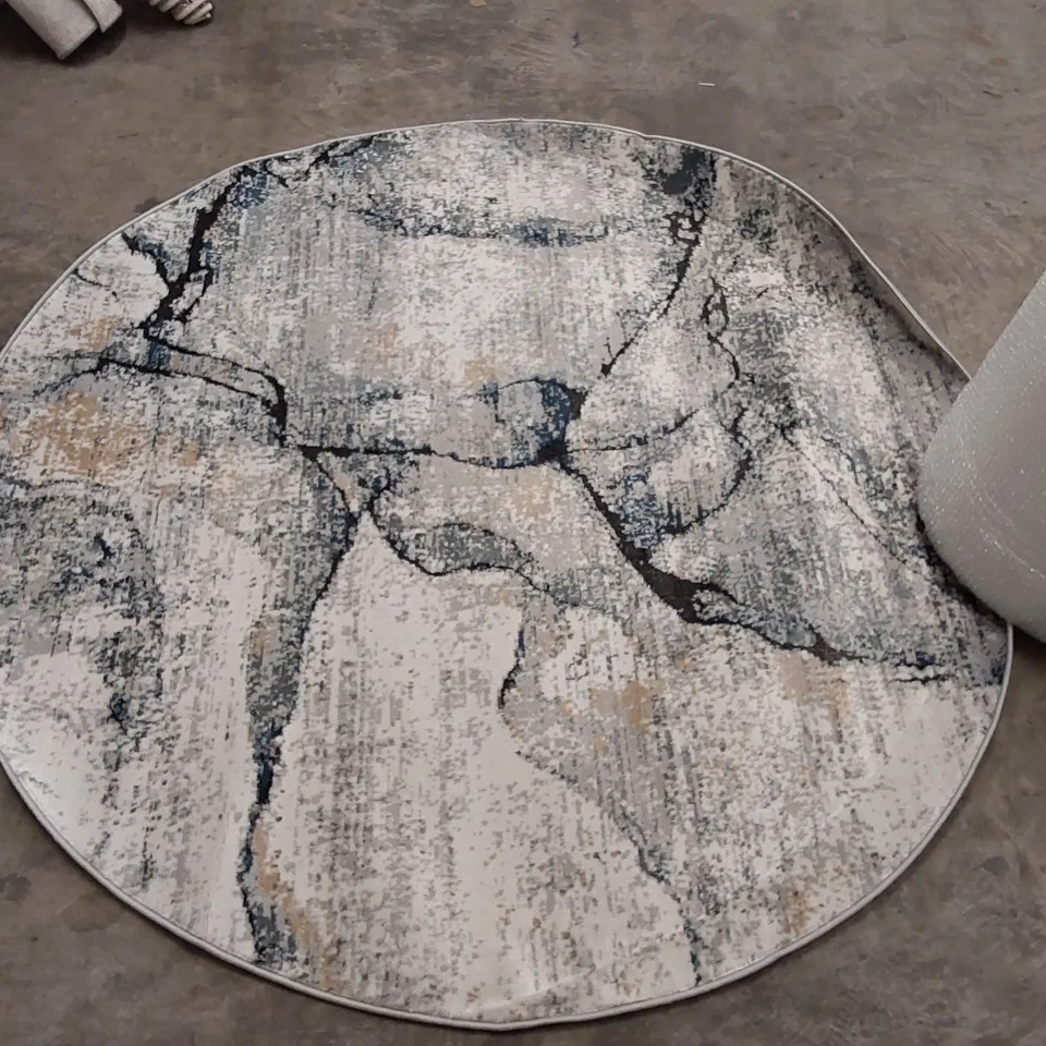 ABDUALEEM GREY/BLACK RUG // 160 X 160CM