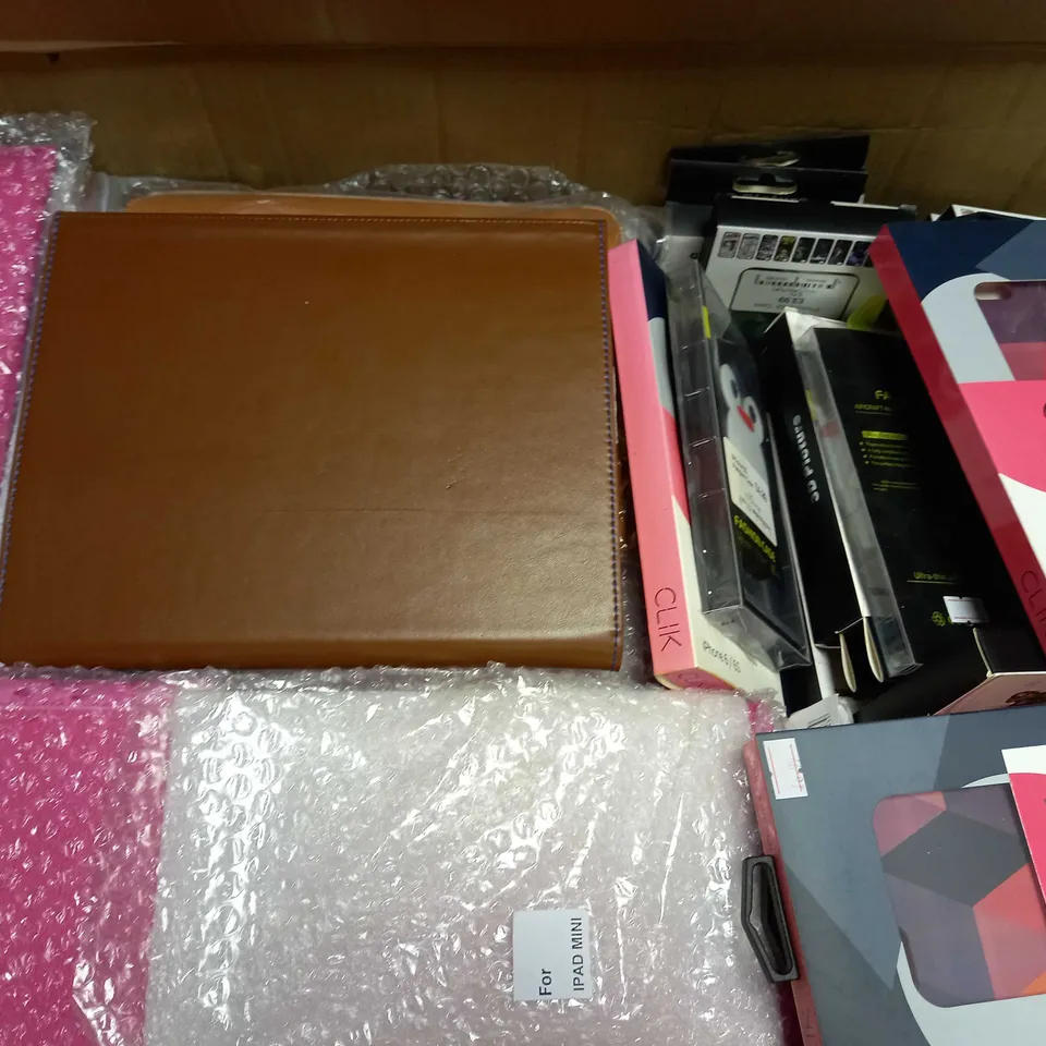 LOT OF APPROXIMATELY 40 ASSORTED TABLET & PHONE CASES