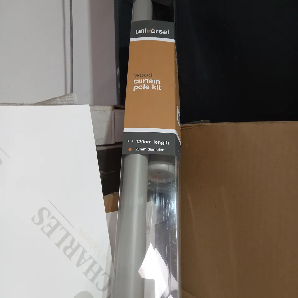 UNIVERSAL GREY WOODEN CURTAIN POLE KIT - APPROX 120CM LENGTH