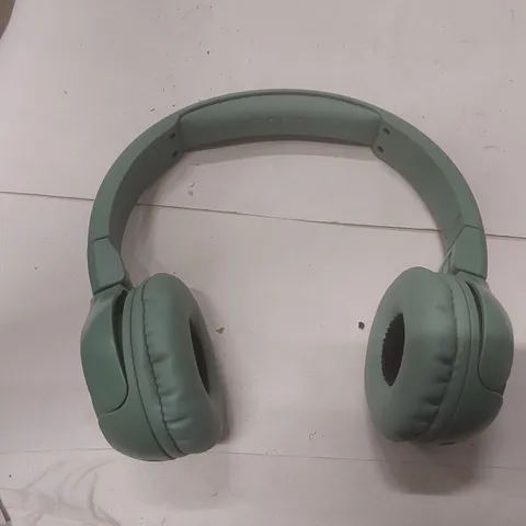 GREEN OVER-EAR HEADPHONES (PORTABLE AUDIO)