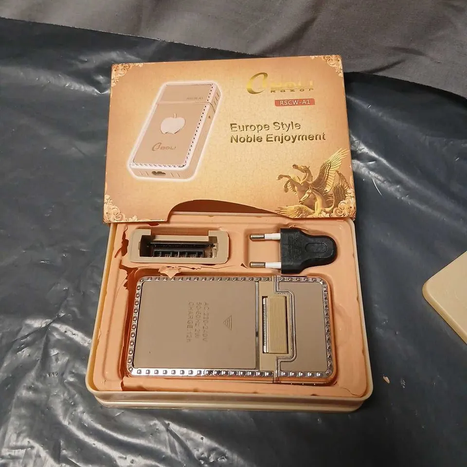 ELECTRIC GROOMING DEVICE IN ORNATE CASE – WITH EUROPEAN PLUG ADAPTOR (RSCW-A1)