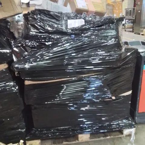 PALLET OF ASSORTED HOUSEHOLD GOODS AND PRODUCTS TO INCLUDE;INDUCTION HOB,VACUUM CLEANER 