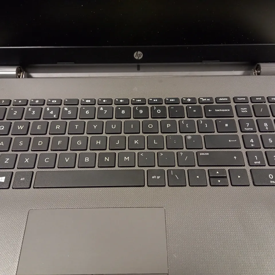 HP 250 G6 LAPTOP IN GREY