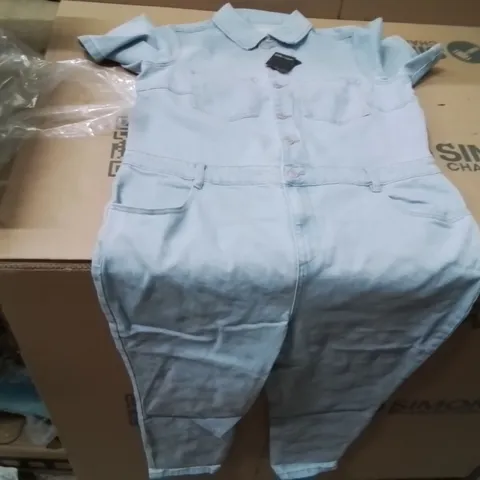 BOXED BRAND NEW APPROXIMATELY 7 JD WILLIAMS BELTED DENIM JUMPSUIT BLUE SIZE 16