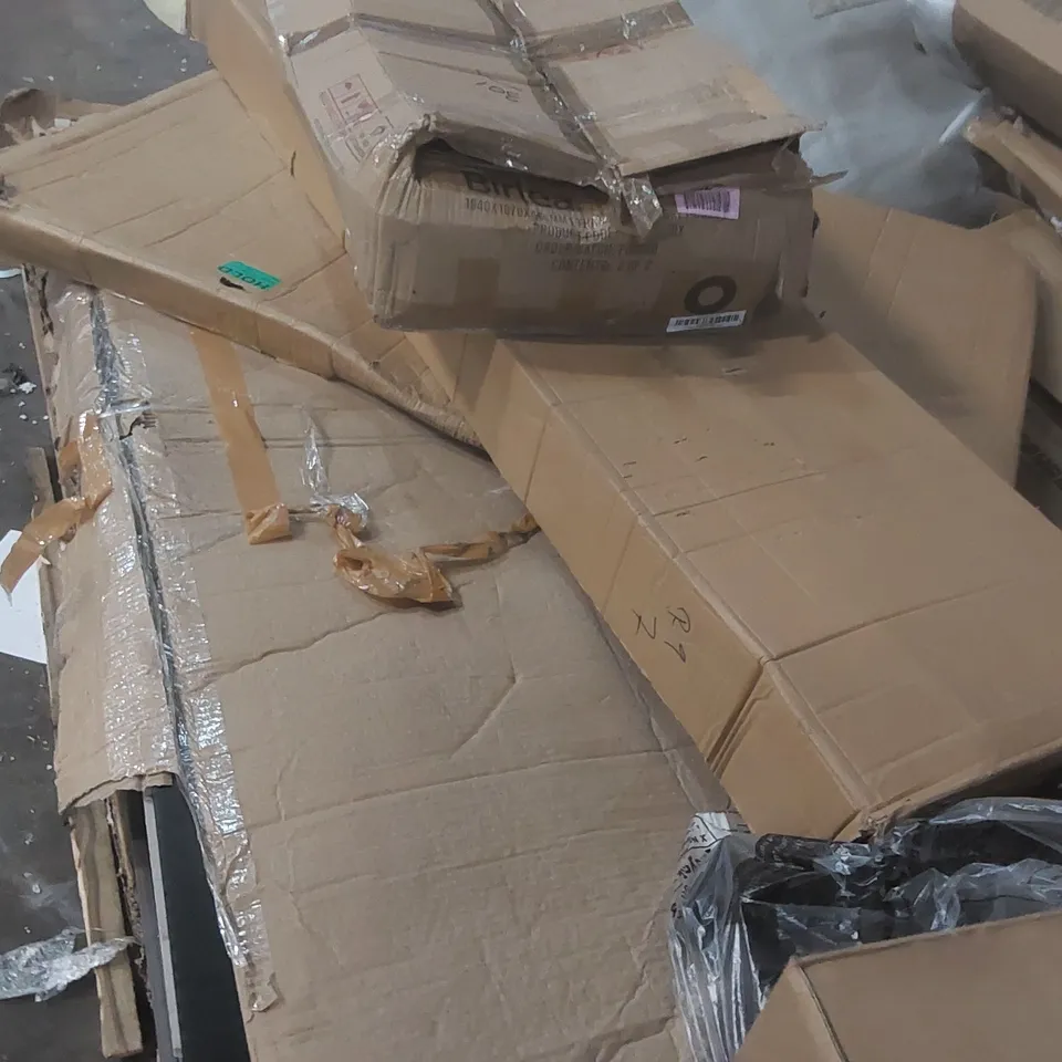 PALLET CONTAINING ASSORTED FURNITURE PARTS ECT