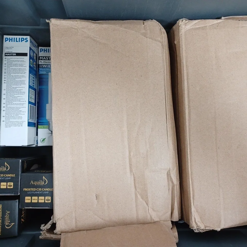 BOX OF APPROXIMATELY 10 ASSORTED HOUSEHOLD ITEMS TO INCLUDE PHILIPS, ZICO, ETC