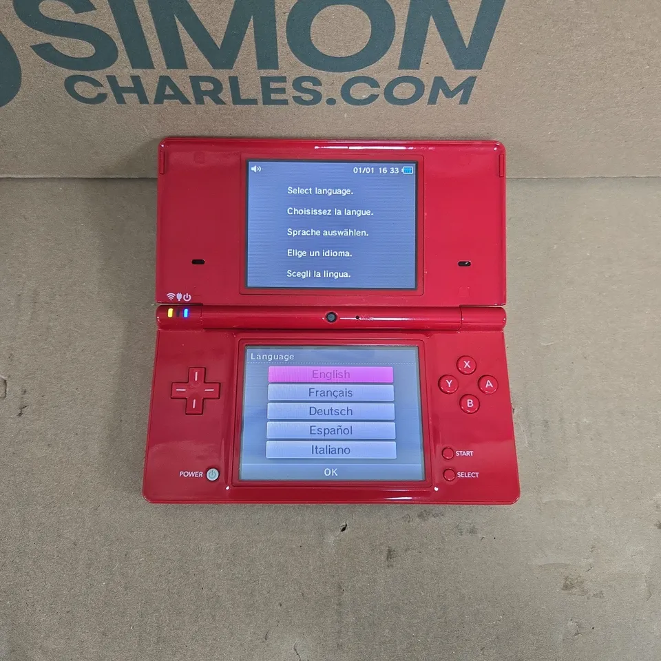 NINTENDO DSI HANDHELD CONSOLE IN RED
