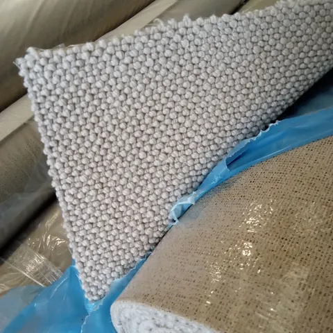 ROLL OF QUALITY HABBERLEY CLASSIC MOONSHADOW CARPET // APPROX SIZE: 8 x 4m