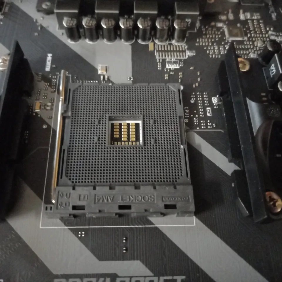 MSI TOMAHAWK B350 MOTHERBOARD