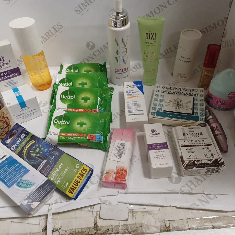 LOT OF APPROX 20 ASSORTED HEALTH AND BEAUTLY- CERA VE MOISTURISING LOTION, MAYBELLINE MASCARA, BOURJOIS PARIS