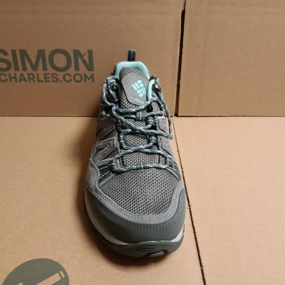 PAIR OF COLUMBIA TRAINERS IN GREY/BLUE SIZE UK 7