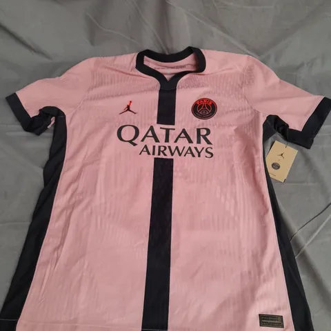 NIKE DRI-FIT JERSEY IN PINK/BLACK SIZE L