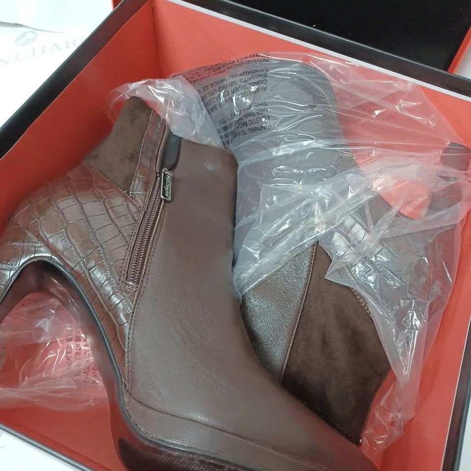 BOXED RUTH LANGSFORD PLATFORM LEATHER ANKLE BOOTS, CHOCOLATE - SIZE 7