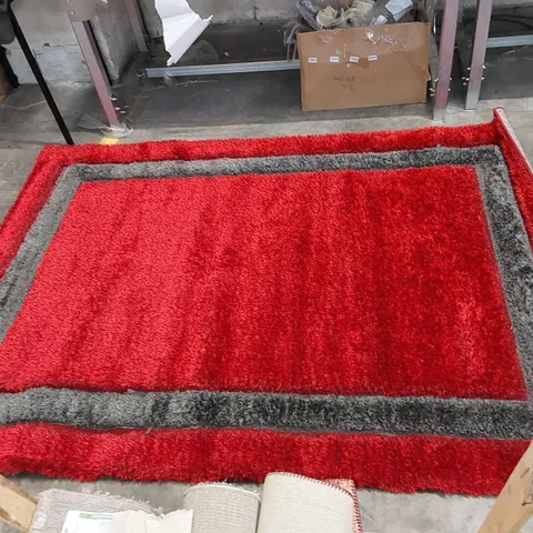 MODERN LARGE SHAGGY RED RUG // 160 X 230CM