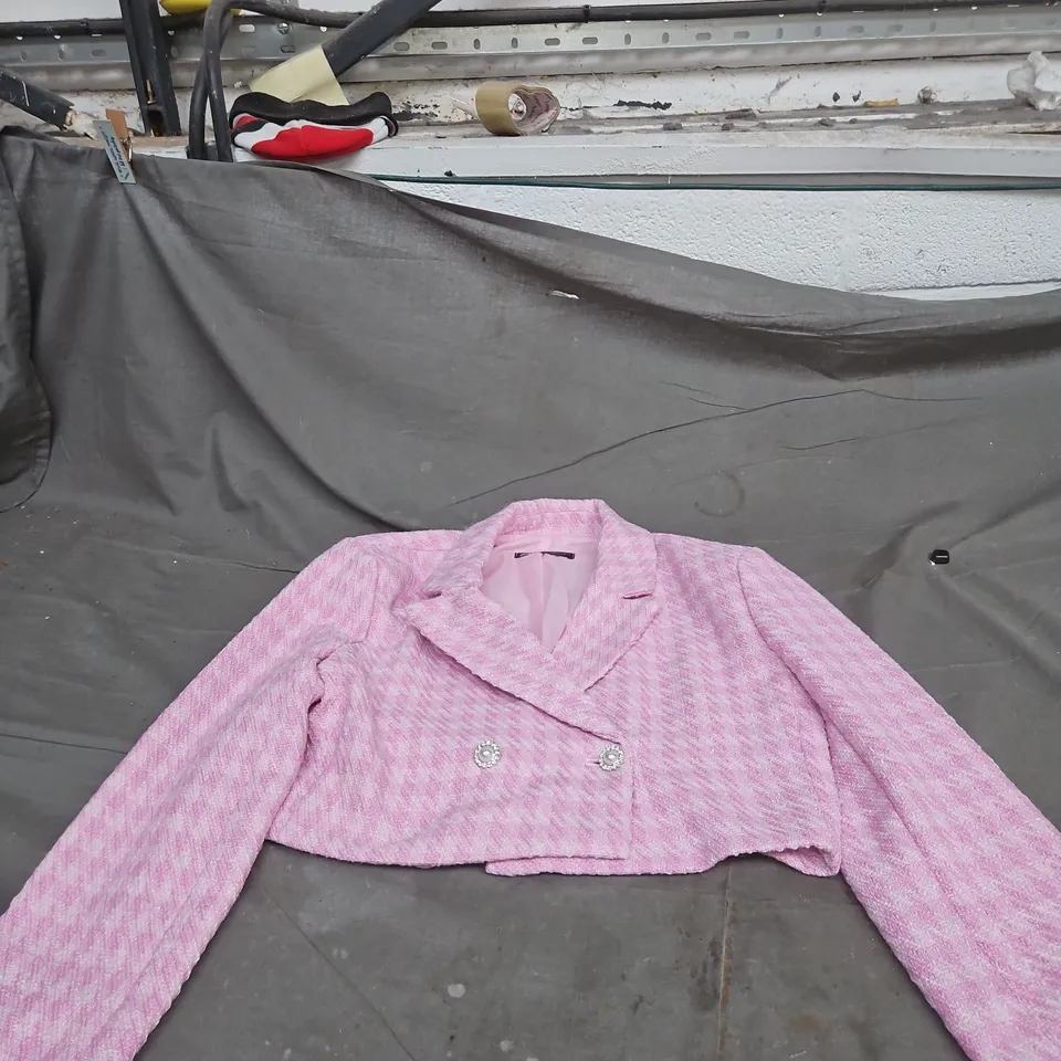 ZARA PINK TEXTURED CROPPED BLAZER – WOMEN’S UK 12 (EU M) – MADE IN CHINA