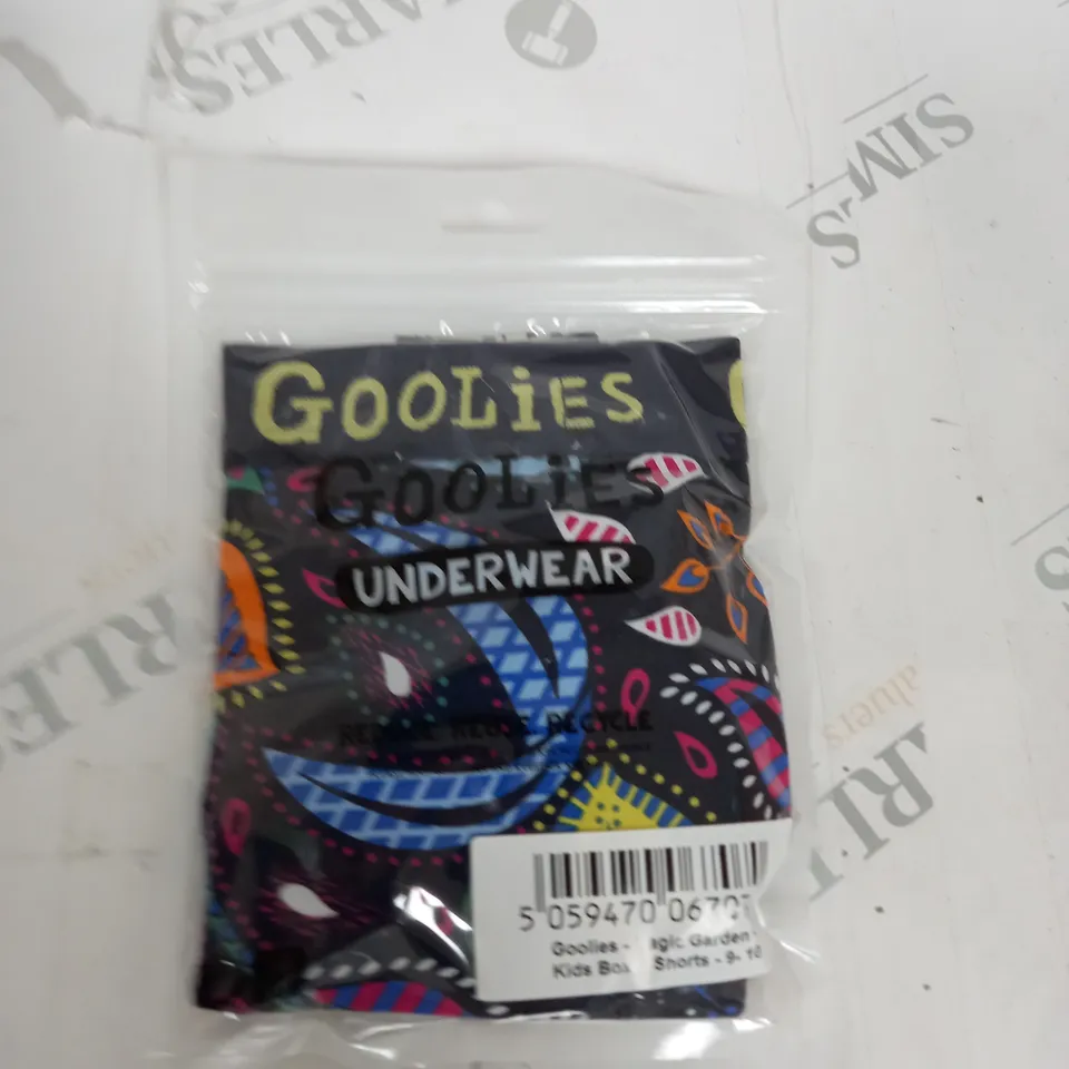 ODDBALLS GOOLIES KIDS BOXER SHORTS SIZE 9-10 YEARS