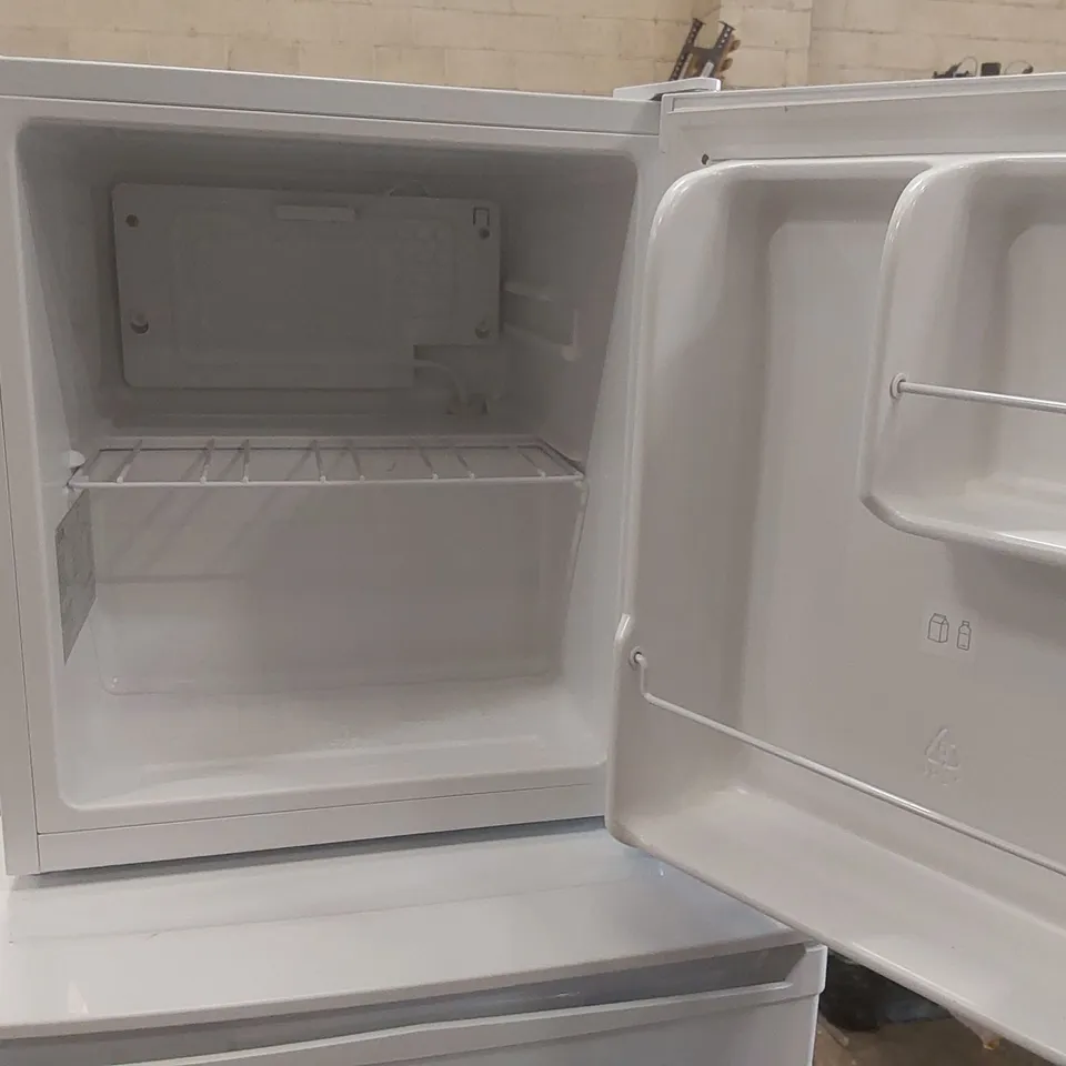 LOGIK LTT40W23 MINI FRIDGE - WHITE