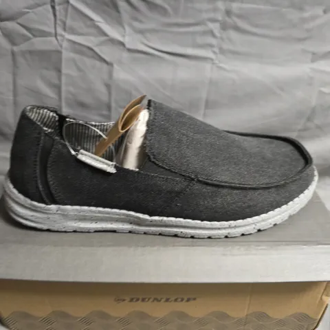 DUNLOP ADY SLIP-ON SHOES, BLACK, UK10 – BOXED (STYLE NO. ZDMC142)