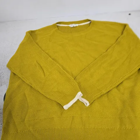 WHITE STUFF BANK JUMPER - SIZE 20