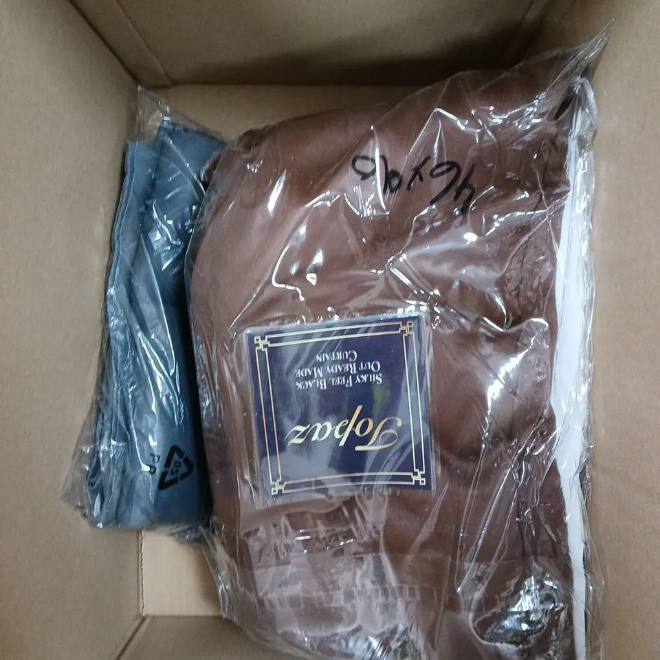 BOX OF APPROXIMATELY 5 ASSORTED CURTAINS IN VARIOUS COLOUR AND STYLES