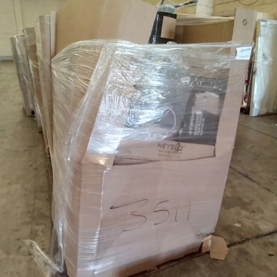 PALLET OF ASSORTED ITEMS INCLUDING DONNER ELECTRIC GUITAR, DAEWOO 2000W CONVECTOR HEATER, HOME OXYGEN CONCENTRATOR, HEYSKY BACKDROP STAND KIT, TOPCHEF FOOD PROCESSOR 