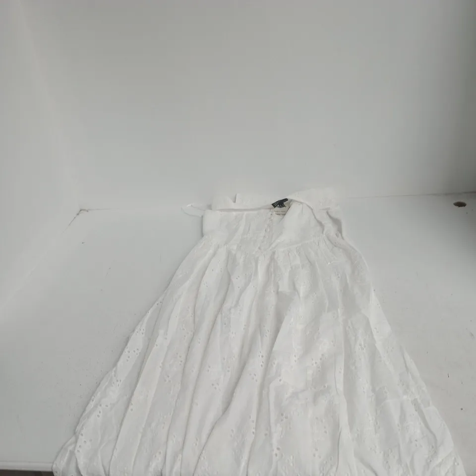NOBODY'S CHILD WHITE EYELET DRESS – UK 10 (EU 38, USA 6)