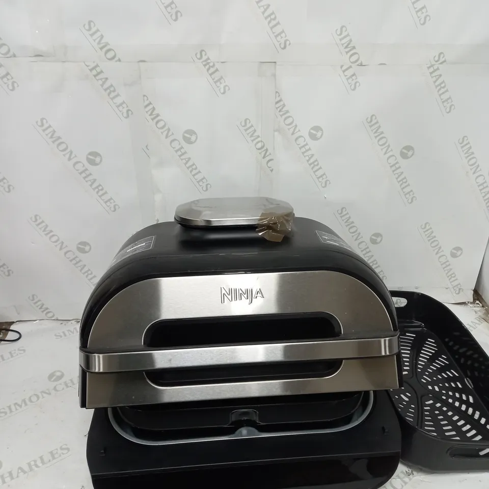 BOXED NINJA FOODI MAX HEALTH GRILL & AIR FRYER WITH AUTO IQ AG551UK
