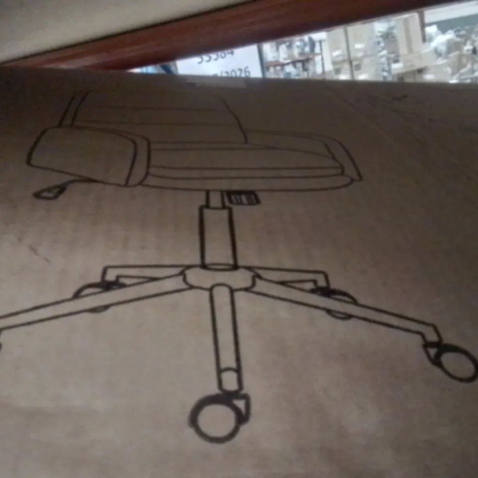 BOXED OFFICE CHAIR