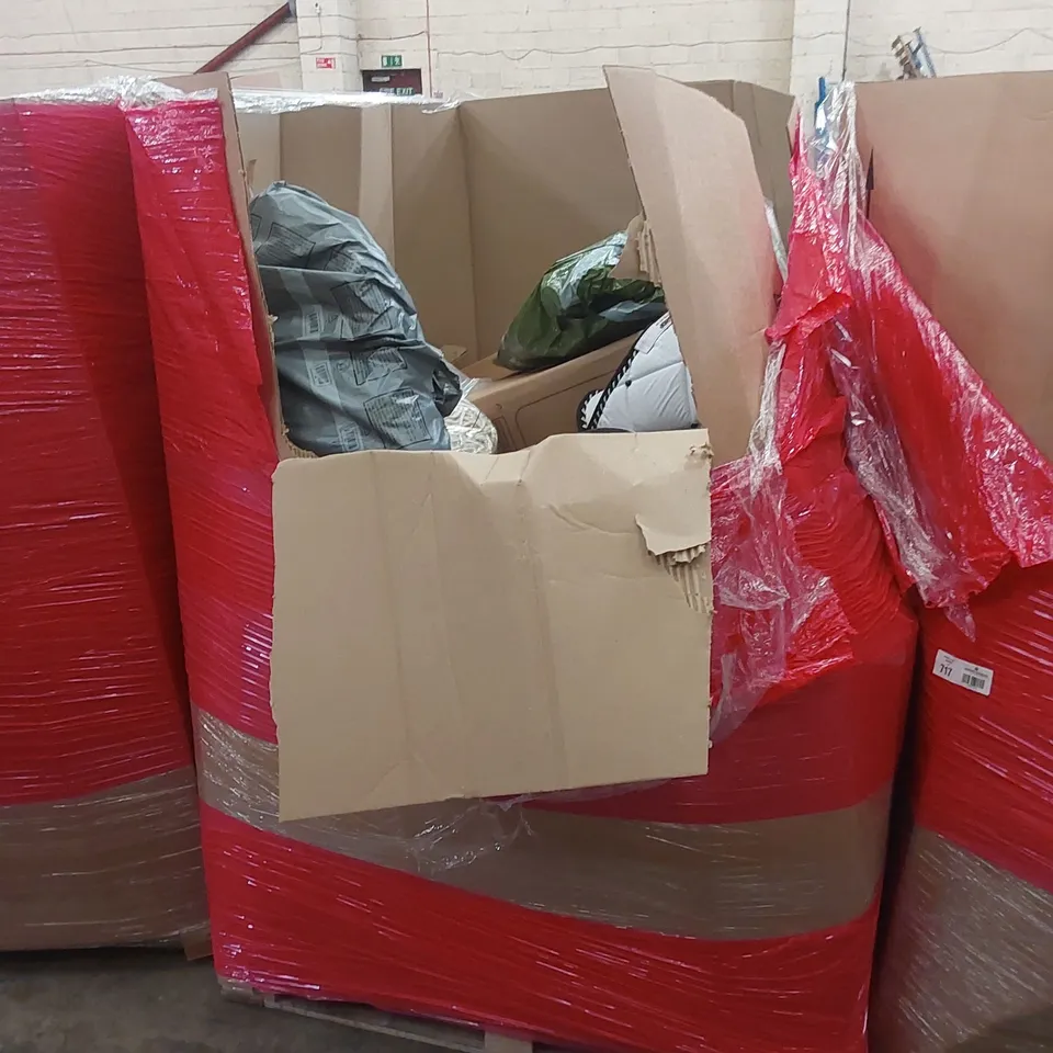 PALLET OF ASSORTED HOUSEHOLD ITEMS AND CONSUMER PRODUCTS TO INCLUDE; BREAD MAKER, OFFICE/GAMING CHAIR, BOXED FURNITURE ETC 