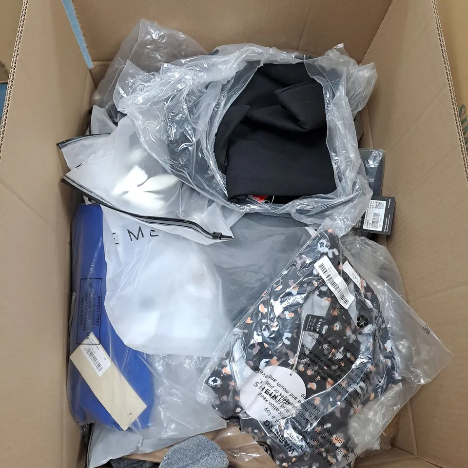 BOX OF APPROX. 50 ASSORTED CLOTHING VARYING IN SIZE/COLOUR/STYLE TO INCLUDE:  TOPS, TROUSERS, JUMPERS