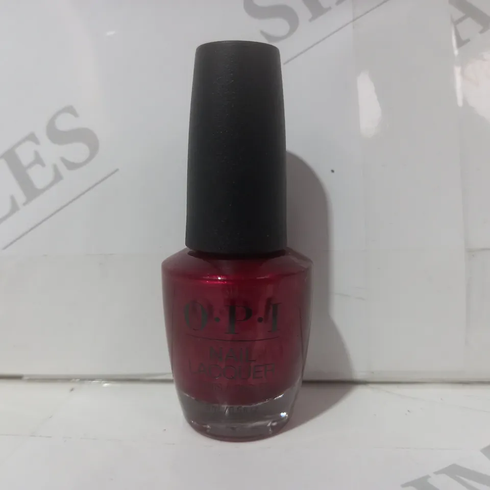 O.P.I NAIL LACQUER - I'M NOT REALLY A WAITRESS (15ML)