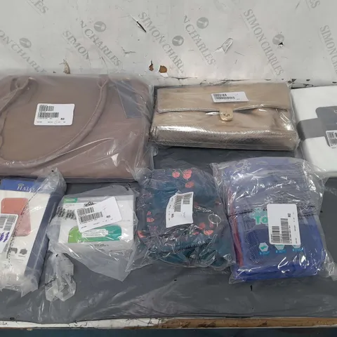 BOX OF APPROXIMATELY 15 ASSORTED ITEMS TO INCLUDE - DESIGNER BAGS, COOL DOWN TOWLES, AND COZZEE HOME PILLOWCASES ETC.