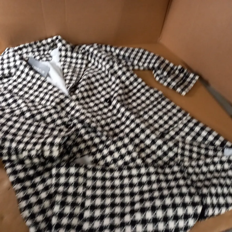 PRETTYLITTLETHING BLACK HOUNDSTOOTH MAXI OVERCOAT - 10