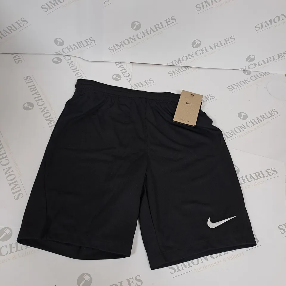 NIKE LOGO DRI-FIT SHORTS SIZE M - KIDS