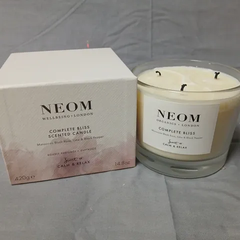 BOXED NEOM COMPLETE BLISS SCENTED CANDLE – 420G (14.8OZ), THREE-WICK