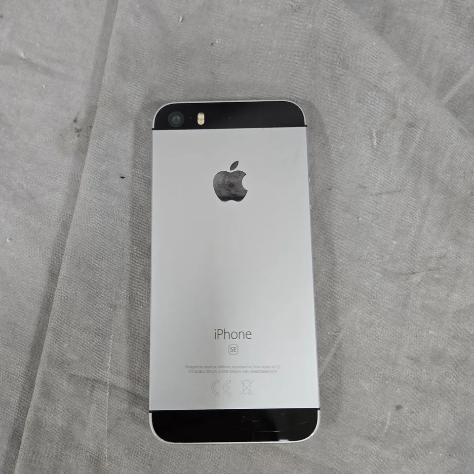 APPLE IPHONE SE SMARTPHONE 