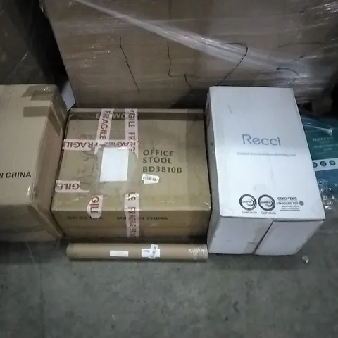 PALLET OF ASSORTED ITEMS INCLUDING RECCI BEDDING, FURWOD OFFICE STOOL, PLEASANT HOME BATH TOWEL SET, FRENESSA STAINLESS STEEL CURTAIN RAILS, VSADEY PHOTO FRAME SET
