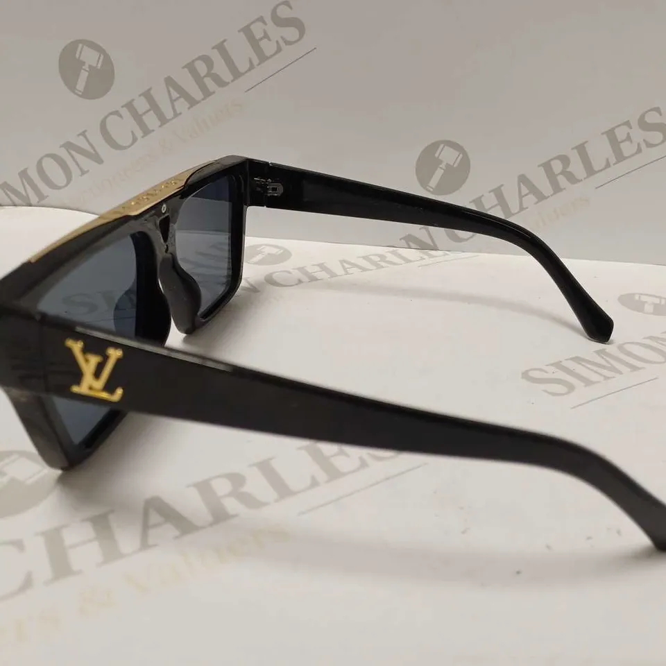 LV BLACK/GOLD SUNGLASSES 