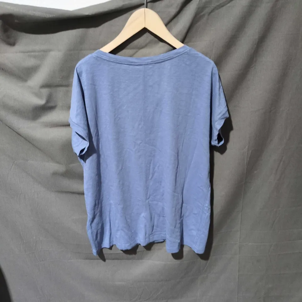 WHITE STUFF NELLY NOTCH NECK TEE – MID BLUE, UK 16 (EU 44 US 12)