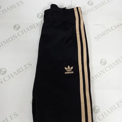 ADIDAS ORIGINA; TRACKSUIT BOTTOMS SIZE 7-8 YEARS