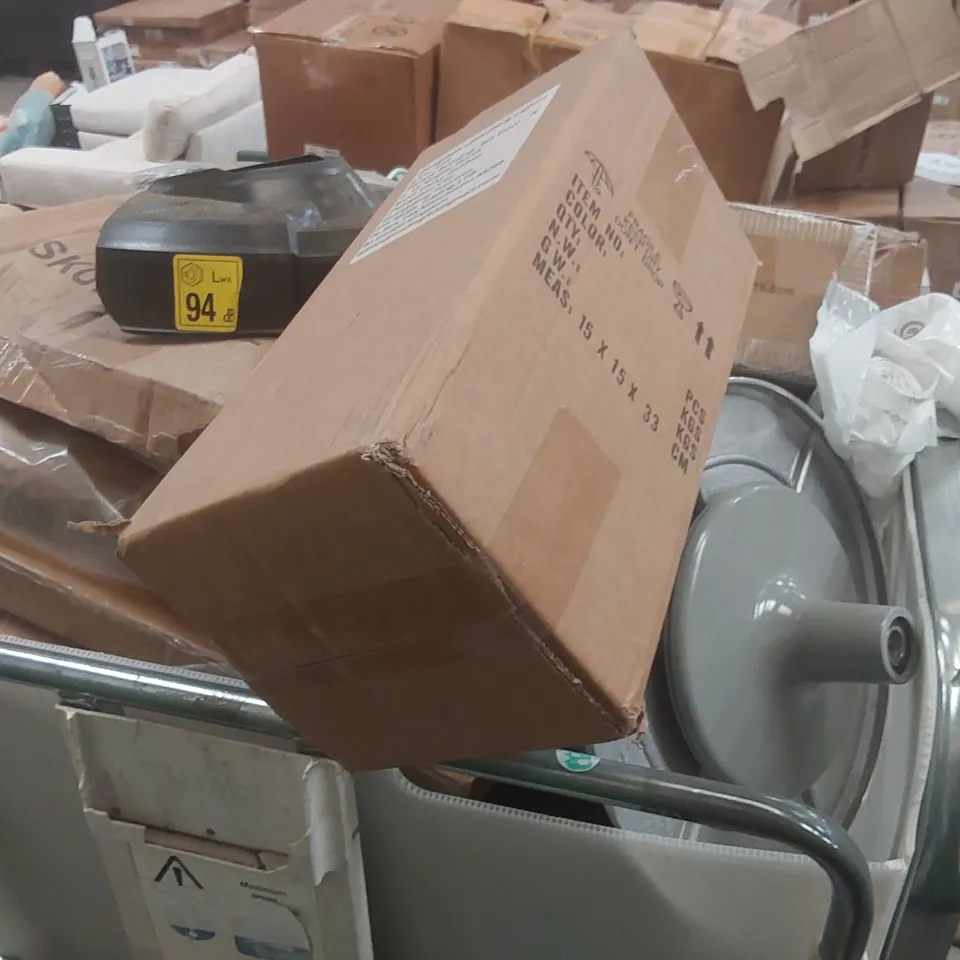 CAGE CONTAINING A LARGE QUANTITY OF ASSORTED ITEMS INCLUDING: CLOTHES HANGERS, GRANITE PESTLE AND MORTAR, CHRISTMAS TREE STORAGE BAGS, FOAM ROLLER ECT // CAGE NOT INCLUDED