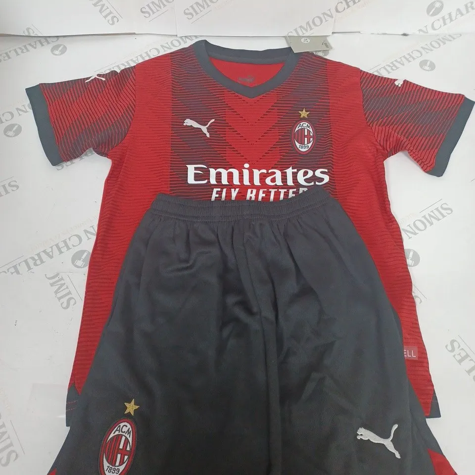 AC MILAN FC HOME SHIRT AND SHORTS SIZE 24