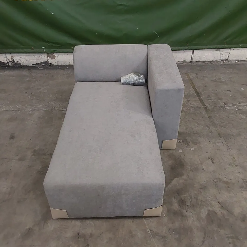 DESIGNER FABRIC UPHOLSTERED CHAISE SOFA PIECE 