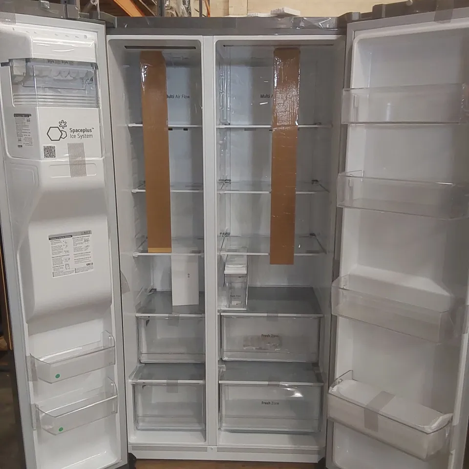 LG GSLD81PZRD 635L UVNANO™ AMERICAN STYLE FRIDGE FREEZER, SILVER