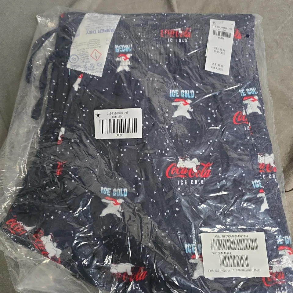 BAGGED HOLLISTER COCA COLA ICE COLD PYJAMA BOTTOMS IN NAVY - LARGE