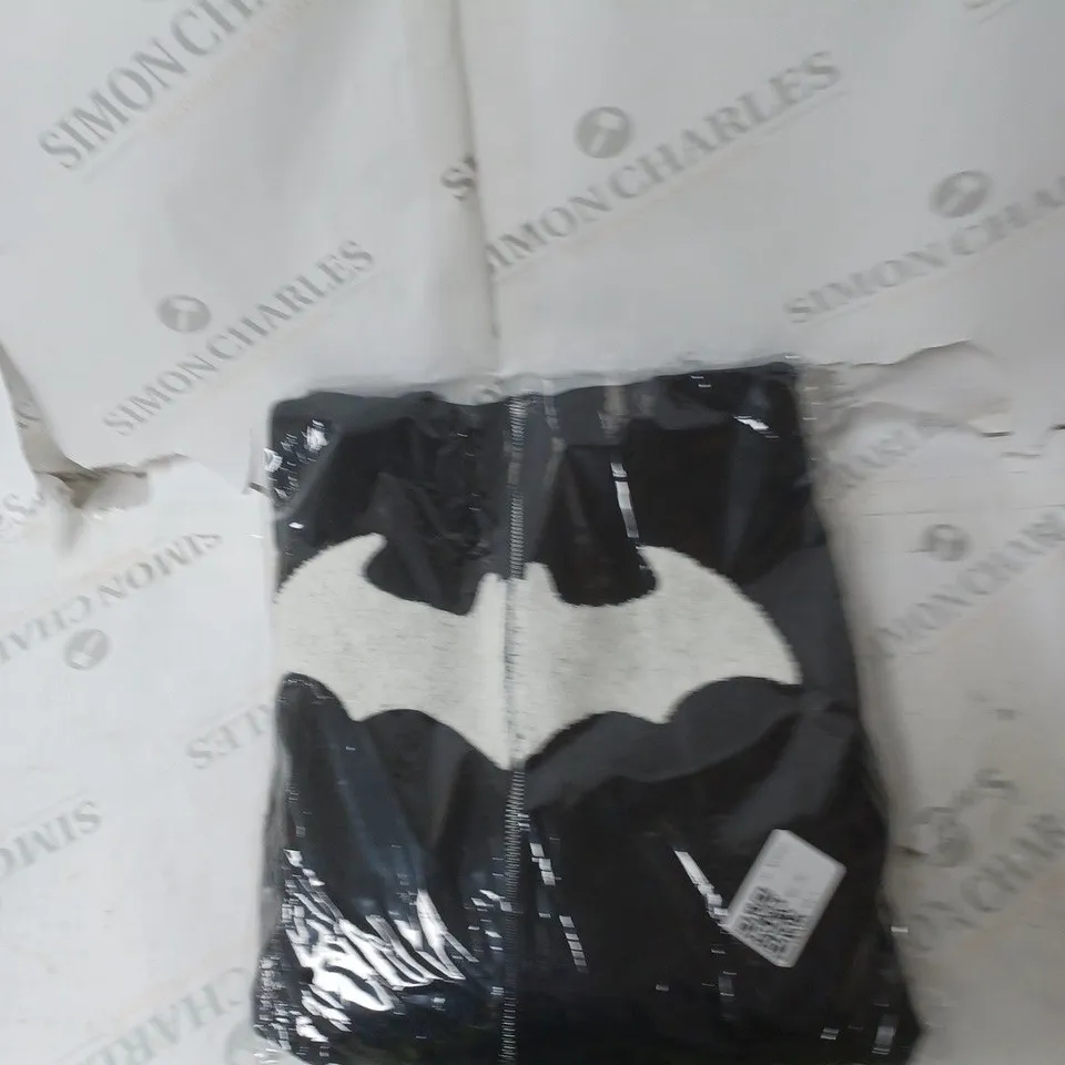BATMAN SIP UP JACKET SIZE LARGE - BLACK/WHITE 
