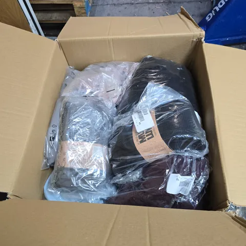 BOX OF APPROXIMATELY 15 ASSORTED CLOTHING ITEMS IN VARIOUS STYLES , COLOURS AND SIZES