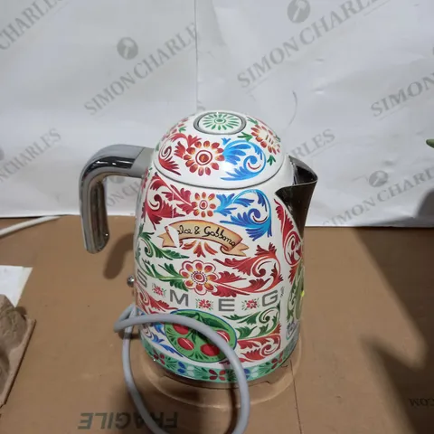 SMEG DOLCE & CABBANA KETTLE 