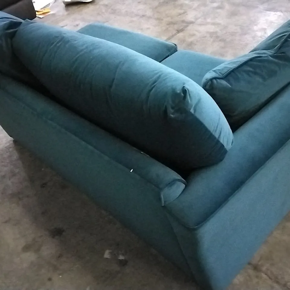 QUALITY BRITISH DESIGNER BLUE PLUSH FABRIC SOFA SECTION