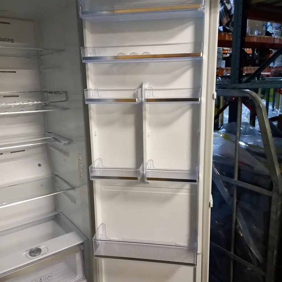SAMSUNG RR39M7140WW FREESTANDING FRIDGE COLLECTION ONLY 